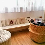 Cozyhome The Castle - Spacious, Quiet, High Ceiling Apartmán Bratislava