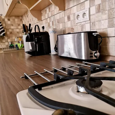 Cozyhome The Castle - Spacious, Quiet, High Ceiling Bratysława